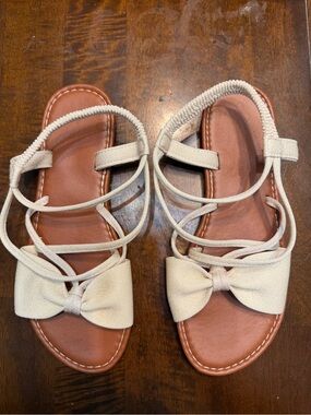 Women’s sandals